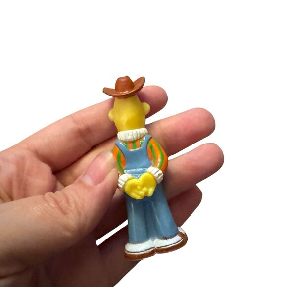 Vintage Sesame Street Figure Lot by JHP 1980s 2-2.5" Bert & Elmo - Picture 3 of 8